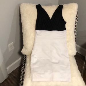 Black/White Sleeveless Bandage Dress